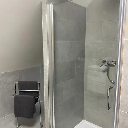 Apartmanovy Dom *