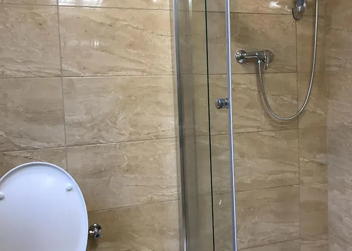 Apartmanovy Dom * Visnove