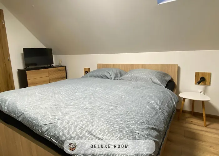 Apartmanovy Dom アパート *